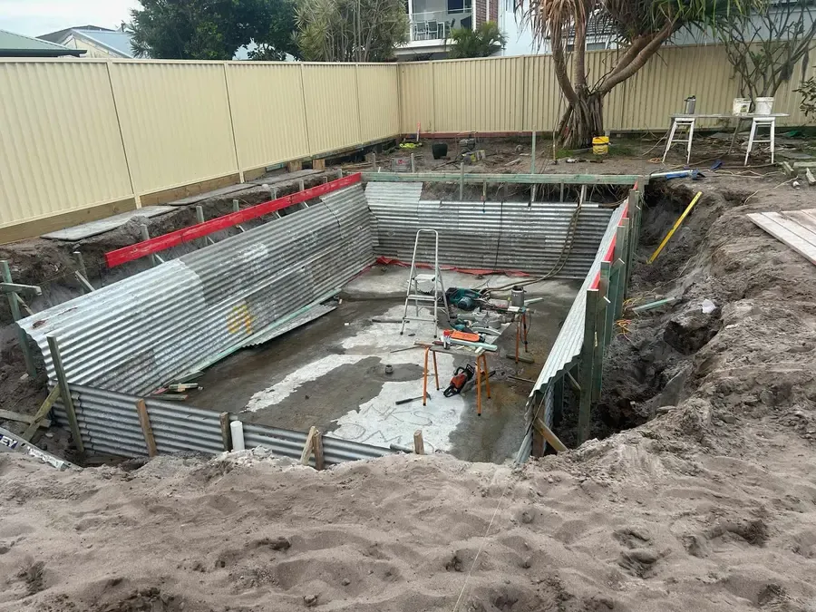 THE ENTRANCE NORTH - Pool & Backyard - image 5